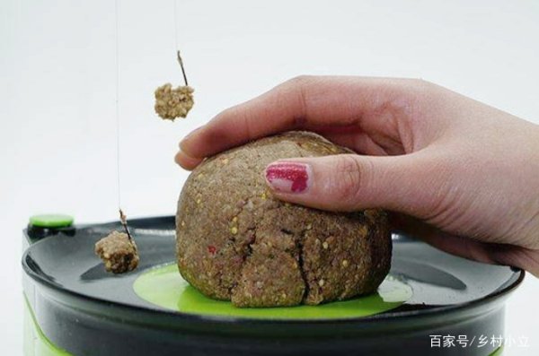 每个钓鱼人都有一个钓大鱼的梦想，想要在野钓时钓到大鱼，有什么要诀？